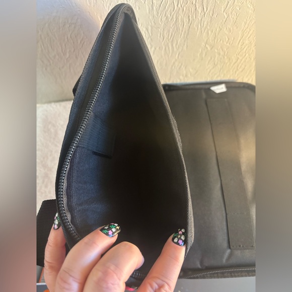 US PeaceKeeper, Attache, Pew Case, 12.5"x6.5", 600 Denier Polyester, Purple - Picture 6 of 6